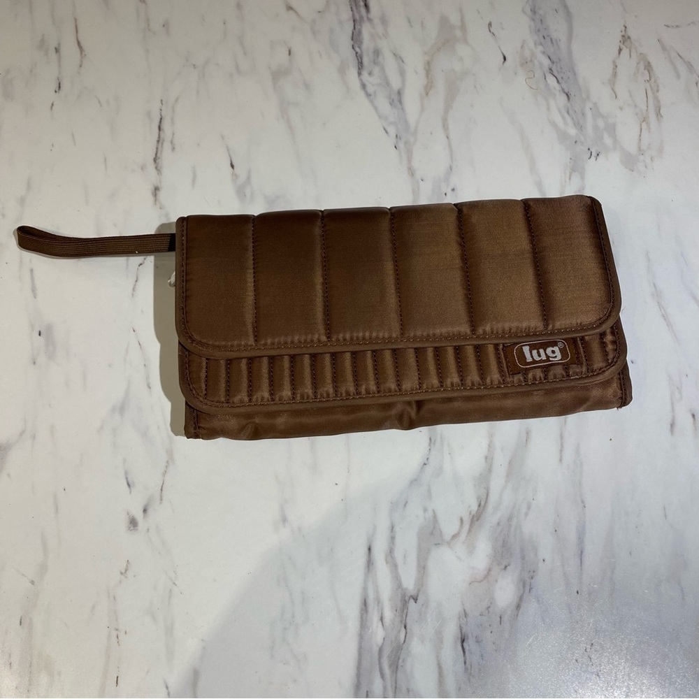 Lug wallet Tram Large size lots of card & coin bill area